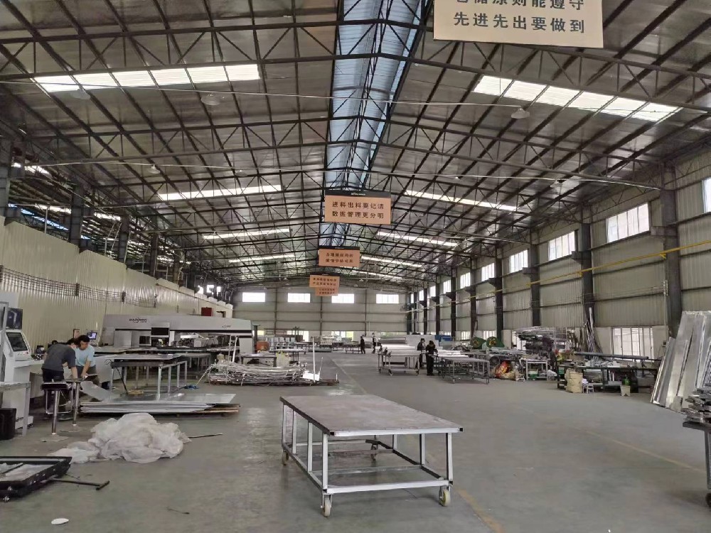 铝单板加工设备